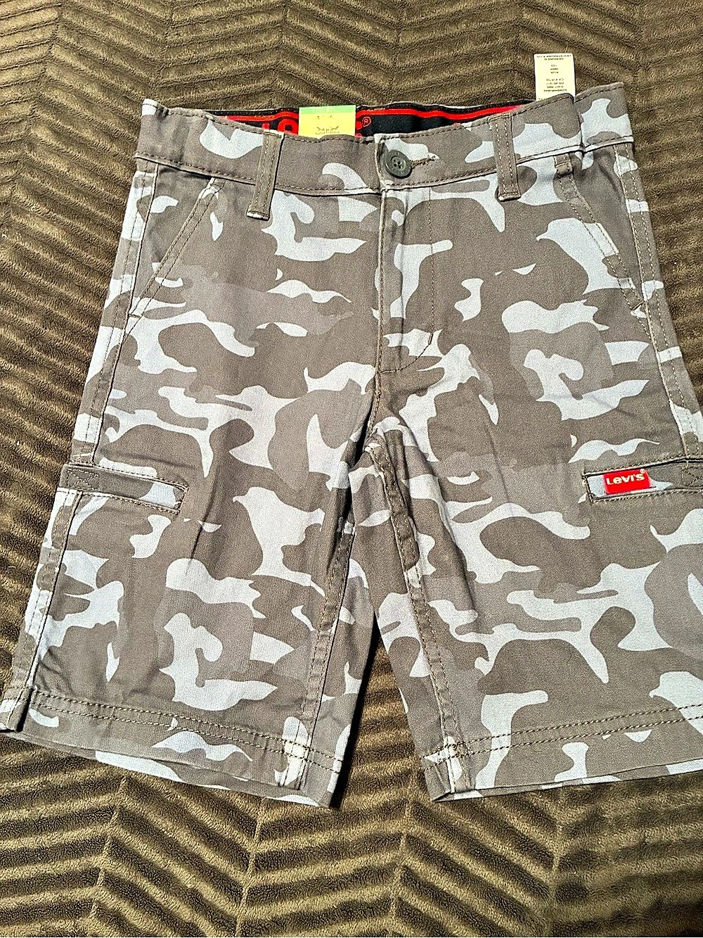 Levi's Youth Cargo Short Camo Cargo Shorts Gray Boys 8 NWT